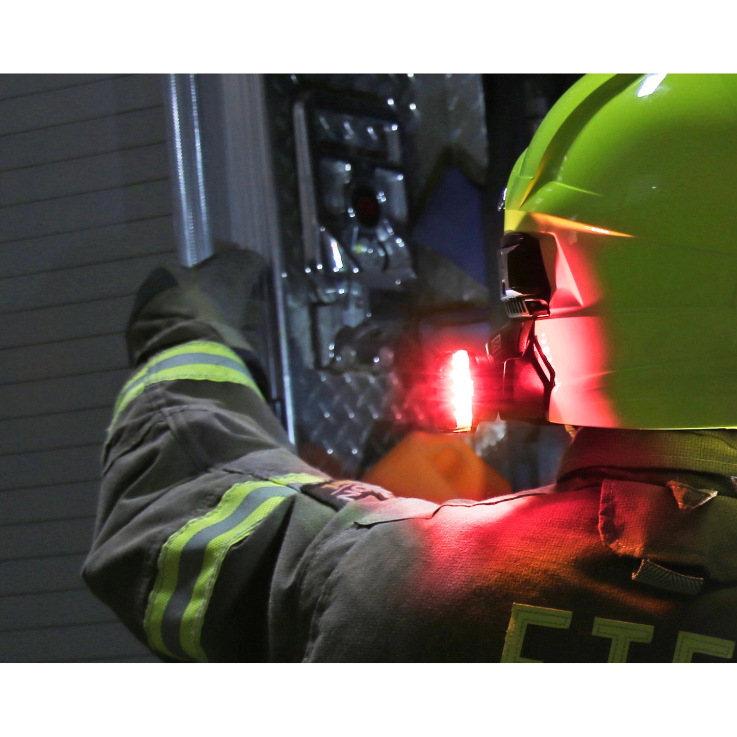 Fire Helmet Mount